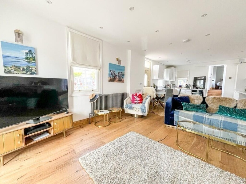 Renovated living room in a listed building in Old Leigh